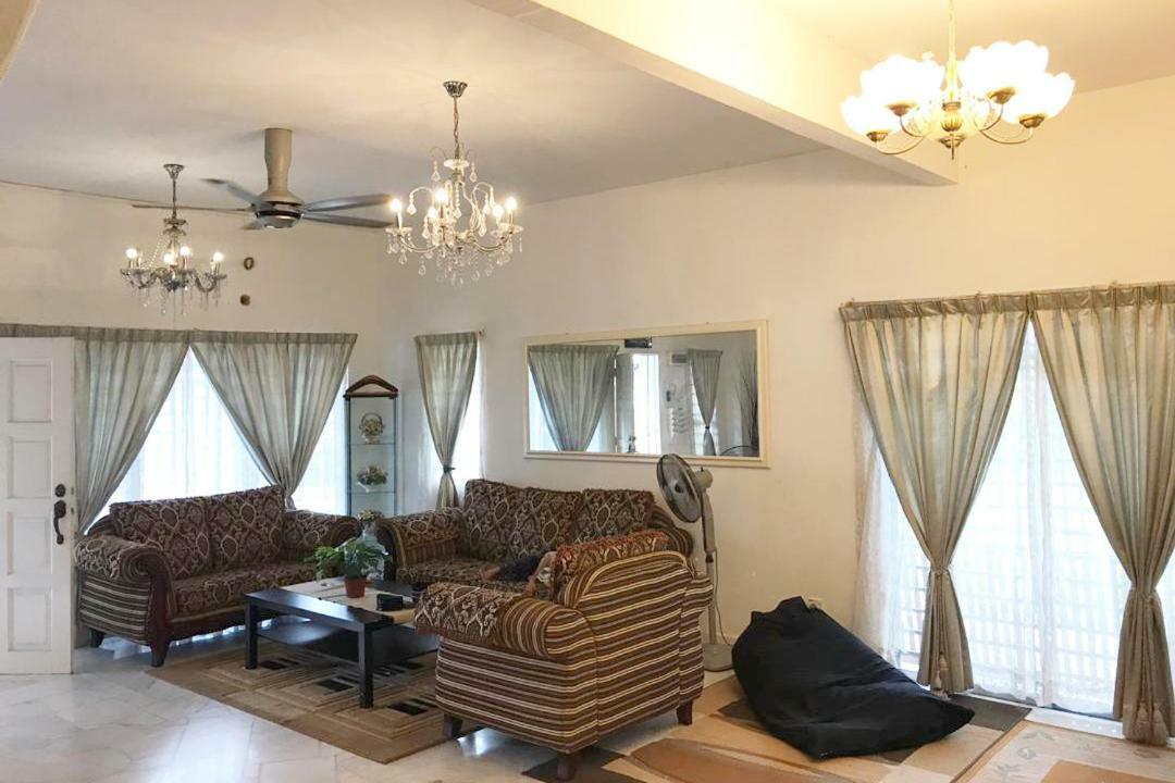 Tun Perak Holiday home Rawang