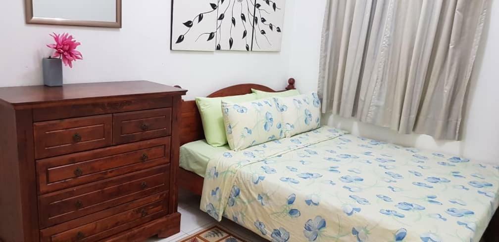 Tun Perak Holiday home Rawang